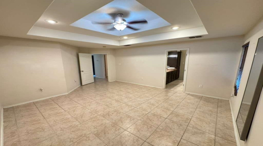 4014 Shahram Dr, Laredo, Texas 78045, 3 Bedrooms Bedrooms, 7 Rooms Rooms,2 BathroomsBathrooms,Residential,For Sale,4014 Shahram Dr,20254207