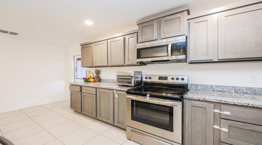 3717 Jesus Dimas, Laredo, Texas 78046, 3 Bedrooms Bedrooms, 5 Rooms Rooms,2 BathroomsBathrooms,Residential,For Sale,3717 Jesus Dimas,20254214