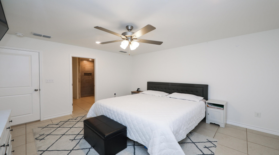 3717 Jesus Dimas, Laredo, Texas 78046, 3 Bedrooms Bedrooms, 5 Rooms Rooms,2 BathroomsBathrooms,Residential,For Sale,3717 Jesus Dimas,20254214