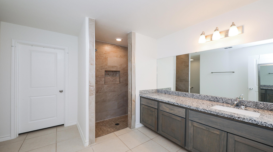 3717 Jesus Dimas, Laredo, Texas 78046, 3 Bedrooms Bedrooms, 5 Rooms Rooms,2 BathroomsBathrooms,Residential,For Sale,3717 Jesus Dimas,20254214