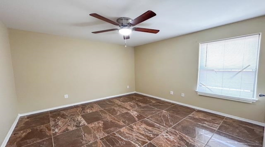 4409 Gloria Dr., LAREDO, Texas 78046, 4 Bedrooms Bedrooms, 6 Rooms Rooms,2 BathroomsBathrooms,Residential,For Sale,4409 Gloria Dr.,20254220