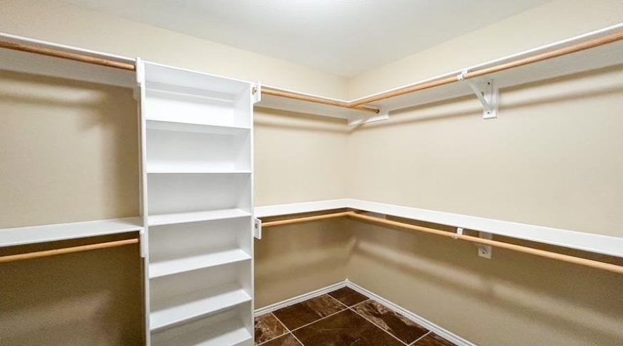 4409 Gloria Dr., LAREDO, Texas 78046, 4 Bedrooms Bedrooms, 6 Rooms Rooms,2 BathroomsBathrooms,Residential,For Sale,4409 Gloria Dr.,20254220