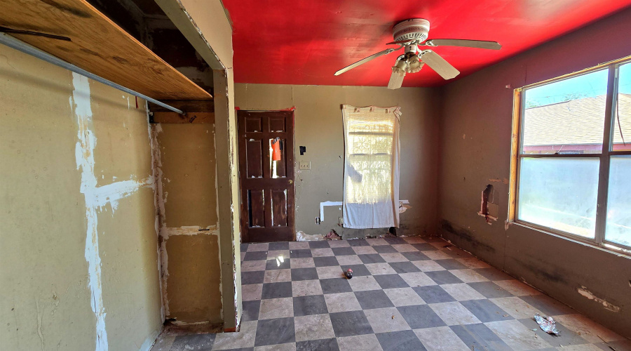 605 Lyon St, Laredo, Texas 78040-5249, 3 Bedrooms Bedrooms, 5 Rooms Rooms,1 BathroomBathrooms,Residential,For Sale,605 Lyon St,20254221