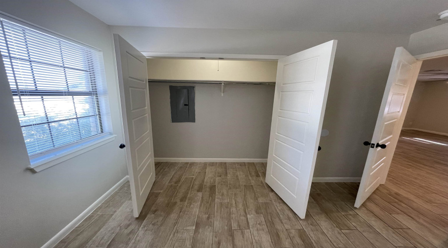 3001 E Price St, LAREDO, Texas 78043, 2 Bedrooms Bedrooms, 5 Rooms Rooms,1 BathroomBathrooms,Residential,For Rent,3001 E Price St,20254222