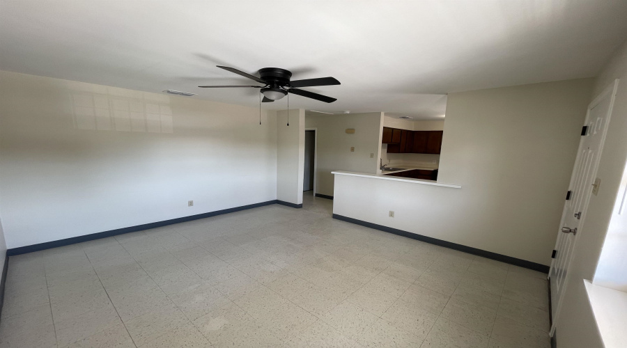 3801 Salinas Ave, LAREDO, Texas 78041, 2 Bedrooms Bedrooms, 5 Rooms Rooms,1 BathroomBathrooms,Residential,For Rent,3801 Salinas Ave,20254223
