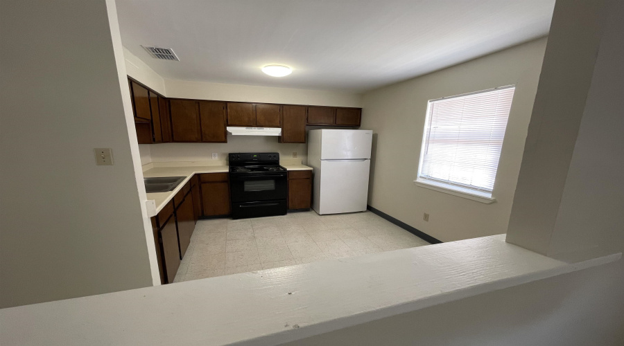 3801 Salinas Ave, LAREDO, Texas 78041, 2 Bedrooms Bedrooms, 5 Rooms Rooms,1 BathroomBathrooms,Residential,For Rent,3801 Salinas Ave,20254223