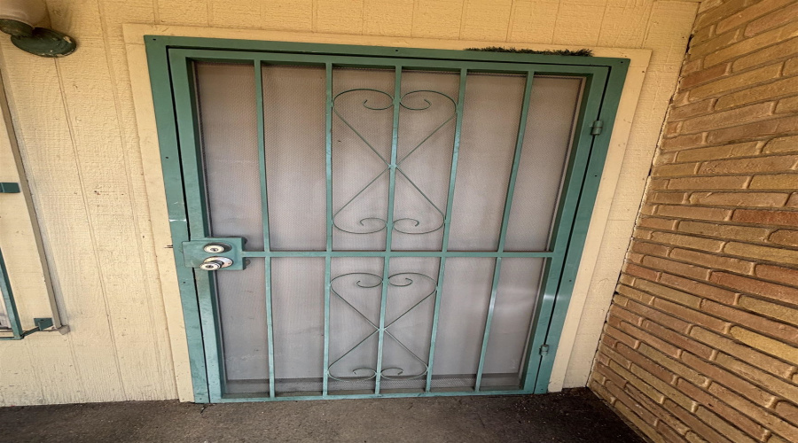 5302 Springfield Ave, Laredo, Texas 78041, 2 Bedrooms Bedrooms, 3 Rooms Rooms,1 BathroomBathrooms,Residential,For Sale,5302 Springfield Ave,20254226