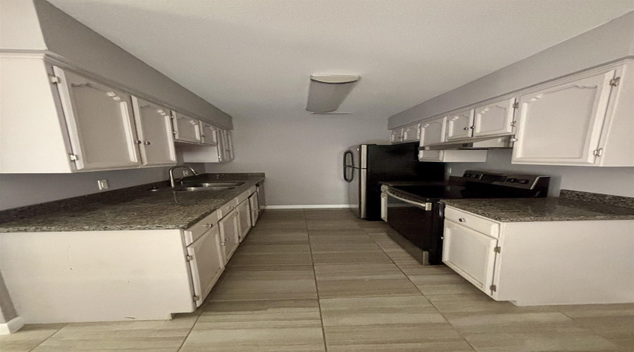 5302 Springfield Ave, Laredo, Texas 78041, 2 Bedrooms Bedrooms, 3 Rooms Rooms,1 BathroomBathrooms,Residential,For Sale,5302 Springfield Ave,20254226