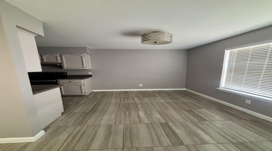 5302 Springfield Ave, Laredo, Texas 78041, 2 Bedrooms Bedrooms, 3 Rooms Rooms,1 BathroomBathrooms,Residential,For Sale,5302 Springfield Ave,20254226