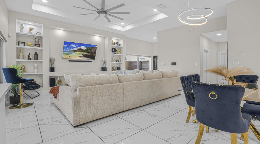 1620 Fresnillo Dr., Laredo, Texas 78046, 3 Bedrooms Bedrooms, 4 Rooms Rooms,2 BathroomsBathrooms,Residential,For Sale,1620 Fresnillo Dr.,20254228