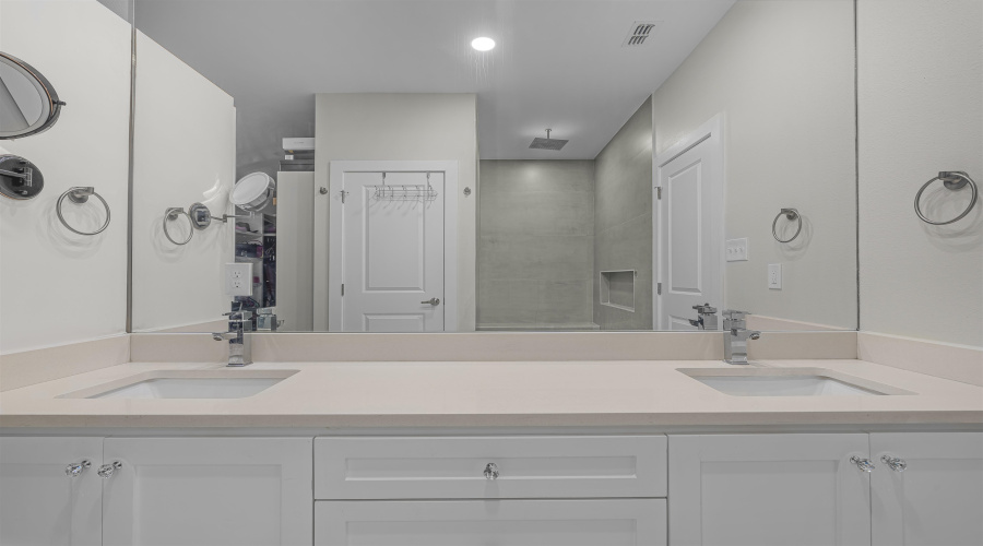 1620 Fresnillo Dr., Laredo, Texas 78046, 3 Bedrooms Bedrooms, 4 Rooms Rooms,2 BathroomsBathrooms,Residential,For Sale,1620 Fresnillo Dr.,20254228