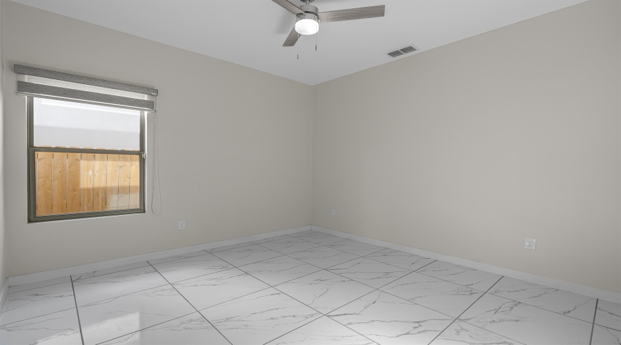 1620 Fresnillo Dr., Laredo, Texas 78046, 3 Bedrooms Bedrooms, 4 Rooms Rooms,2 BathroomsBathrooms,Residential,For Sale,1620 Fresnillo Dr.,20254228