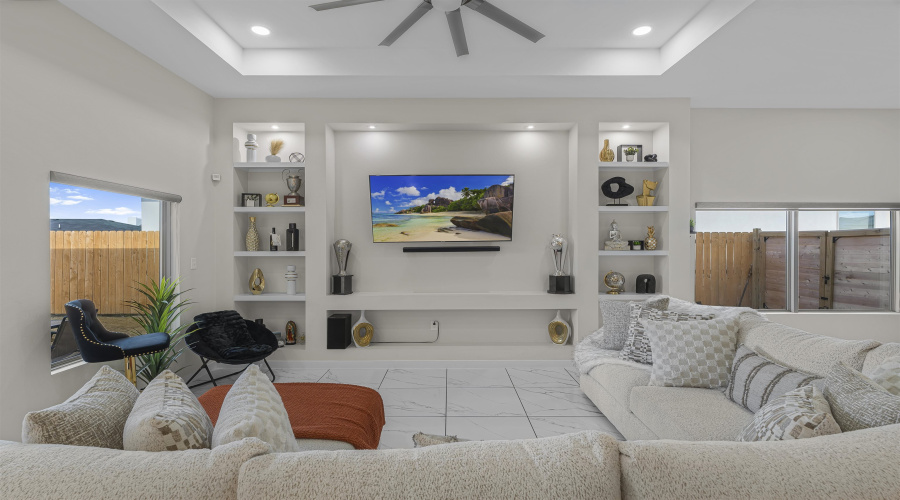 1620 Fresnillo Dr., Laredo, Texas 78046, 3 Bedrooms Bedrooms, 4 Rooms Rooms,2 BathroomsBathrooms,Residential,For Sale,1620 Fresnillo Dr.,20254228