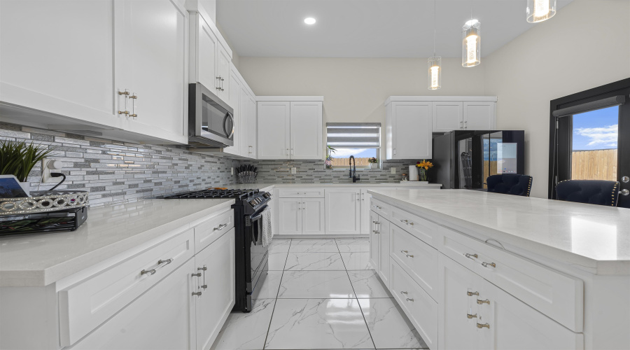 1620 Fresnillo Dr., Laredo, Texas 78046, 3 Bedrooms Bedrooms, 4 Rooms Rooms,2 BathroomsBathrooms,Residential,For Sale,1620 Fresnillo Dr.,20254228