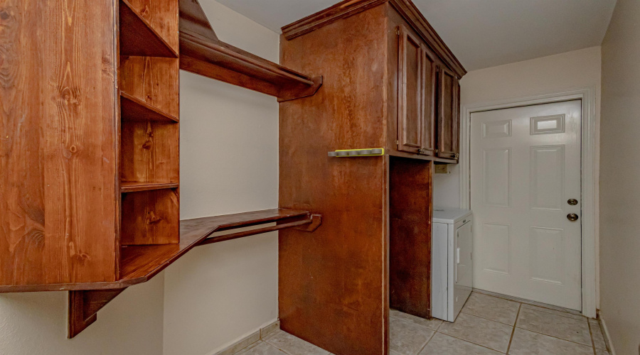 1416 Road Runner St, LAREDO, Texas 78045, 3 Bedrooms Bedrooms, 6 Rooms Rooms,2 BathroomsBathrooms,Residential,For Rent,1416 Road Runner St,20254229