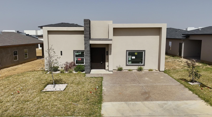 1704 Cordova Dr., Laredo, Texas 78046, 3 Bedrooms Bedrooms, 4 Rooms Rooms,2 BathroomsBathrooms,Residential,For Sale,1704 Cordova Dr.,20254237