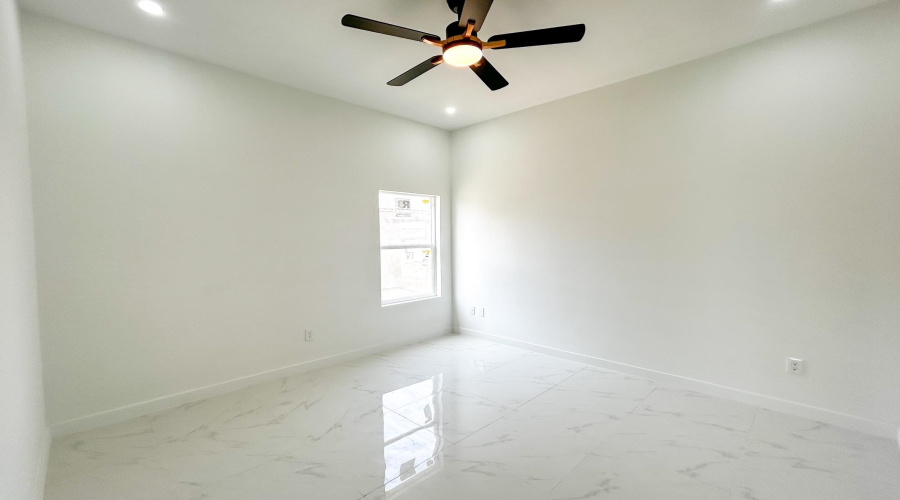 1704 Cordova Dr., Laredo, Texas 78046, 3 Bedrooms Bedrooms, 4 Rooms Rooms,2 BathroomsBathrooms,Residential,For Sale,1704 Cordova Dr.,20254237