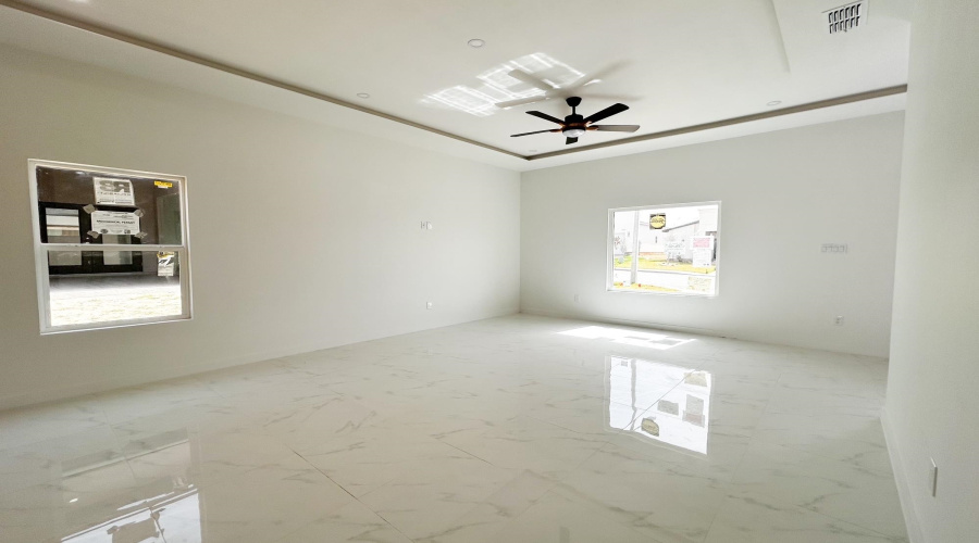 1704 Cordova Dr., Laredo, Texas 78046, 3 Bedrooms Bedrooms, 4 Rooms Rooms,2 BathroomsBathrooms,Residential,For Sale,1704 Cordova Dr.,20254237