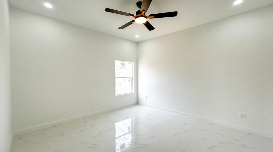 1704 Cordova Dr., Laredo, Texas 78046, 3 Bedrooms Bedrooms, 4 Rooms Rooms,2 BathroomsBathrooms,Residential,For Sale,1704 Cordova Dr.,20254237