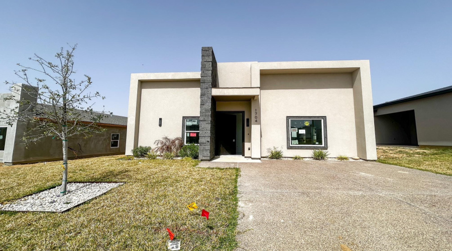 1704 Cordova Dr., Laredo, Texas 78046, 3 Bedrooms Bedrooms, 4 Rooms Rooms,2 BathroomsBathrooms,Residential,For Sale,1704 Cordova Dr.,20254237