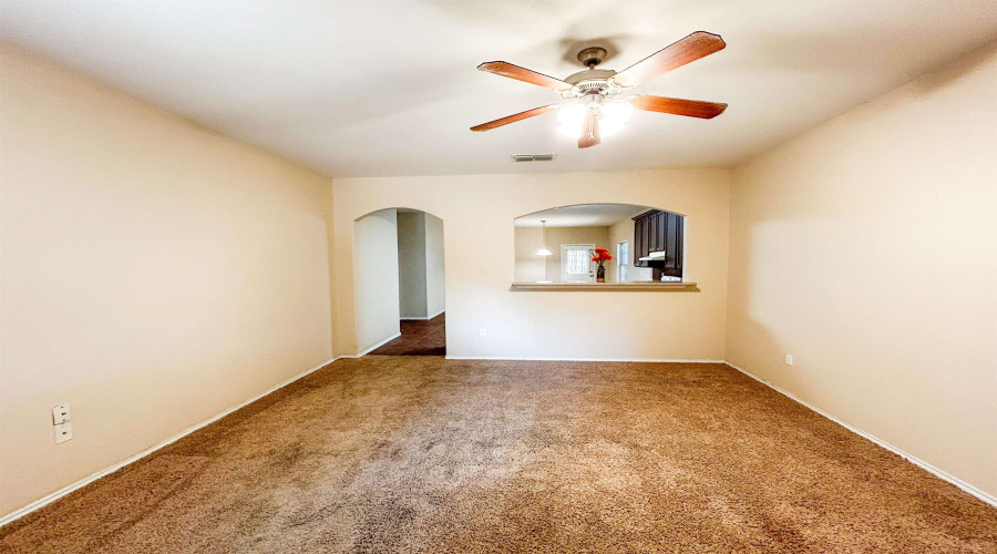 11308 Granados St, Laredo, Texas 78045, 4 Bedrooms Bedrooms, 6 Rooms Rooms,2 BathroomsBathrooms,Residential,For Sale,11308 Granados St,20254240