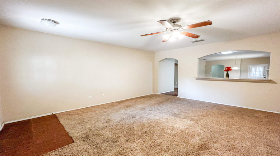 11308 Granados St, Laredo, Texas 78045, 4 Bedrooms Bedrooms, 6 Rooms Rooms,2 BathroomsBathrooms,Residential,For Sale,11308 Granados St,20254240
