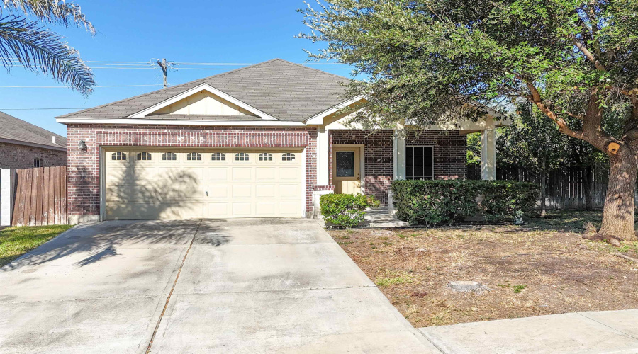 11308 Granados St, Laredo, Texas 78045, 4 Bedrooms Bedrooms, 6 Rooms Rooms,2 BathroomsBathrooms,Residential,For Sale,11308 Granados St,20254240
