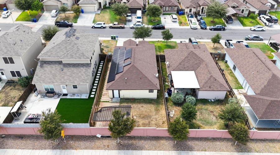 4409 Gloria Dr., Laredo, Texas 78046, 4 Bedrooms Bedrooms, 6 Rooms Rooms,2 BathroomsBathrooms,Residential,For Rent,4409 Gloria Dr.,20254246