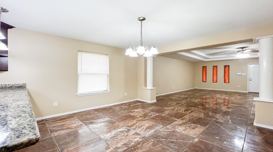 4409 Gloria Dr., Laredo, Texas 78046, 4 Bedrooms Bedrooms, 6 Rooms Rooms,2 BathroomsBathrooms,Residential,For Rent,4409 Gloria Dr.,20254246