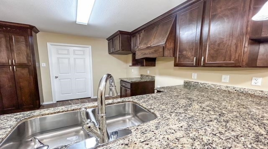 4409 Gloria Dr., Laredo, Texas 78046, 4 Bedrooms Bedrooms, 6 Rooms Rooms,2 BathroomsBathrooms,Residential,For Rent,4409 Gloria Dr.,20254246