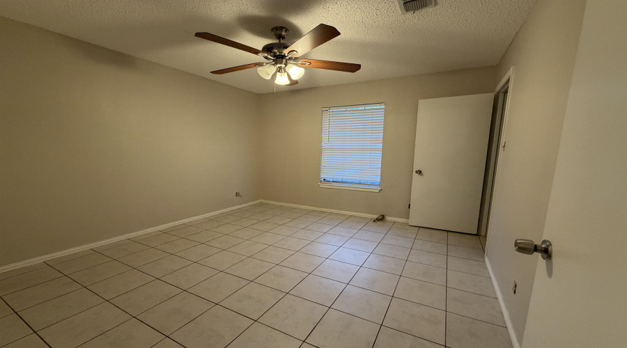 8704 Puerto Isabel, Laredo, Texas 78045, 3 Bedrooms Bedrooms, 5 Rooms Rooms,2 BathroomsBathrooms,Residential,For Rent,8704 Puerto Isabel,20254248