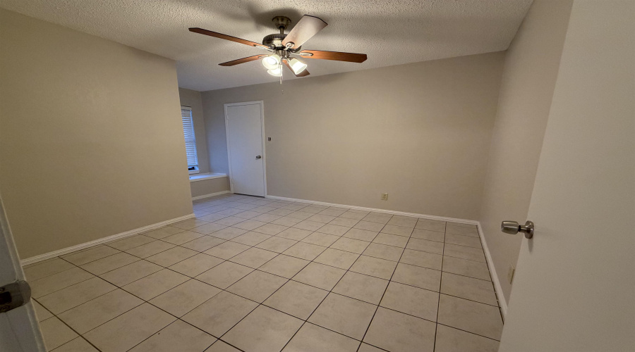 8704 Puerto Isabel, Laredo, Texas 78045, 3 Bedrooms Bedrooms, 5 Rooms Rooms,2 BathroomsBathrooms,Residential,For Rent,8704 Puerto Isabel,20254248