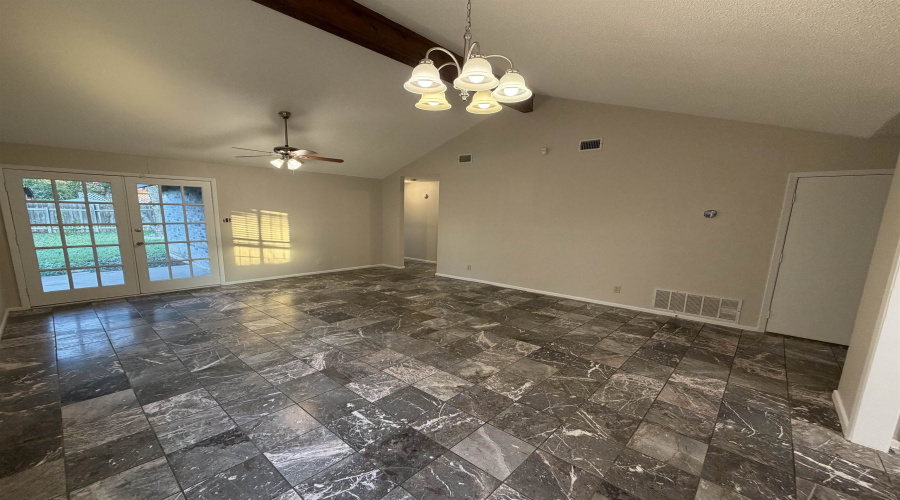 8704 Puerto Isabel, Laredo, Texas 78045, 3 Bedrooms Bedrooms, 5 Rooms Rooms,2 BathroomsBathrooms,Residential,For Rent,8704 Puerto Isabel,20254248