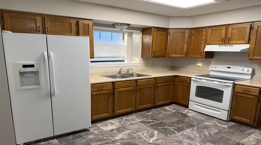 8704 Puerto Isabel, Laredo, Texas 78045, 3 Bedrooms Bedrooms, 5 Rooms Rooms,2 BathroomsBathrooms,Residential,For Rent,8704 Puerto Isabel,20254248