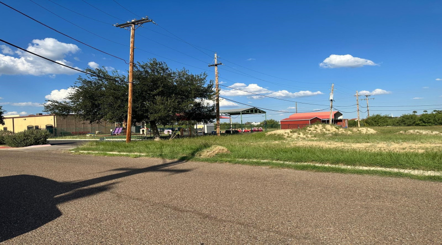 7609 Greenmeadow Dr, LAREDO, Texas 78045, ,Land,For Sale,7609 Greenmeadow Dr,20254502