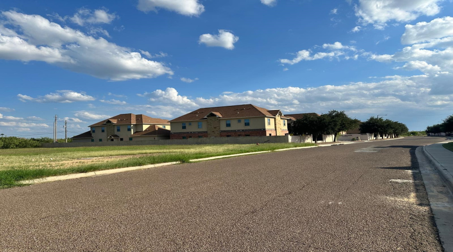 7609 Greenmeadow Dr, LAREDO, Texas 78045, ,Land,For Sale,7609 Greenmeadow Dr,20254502
