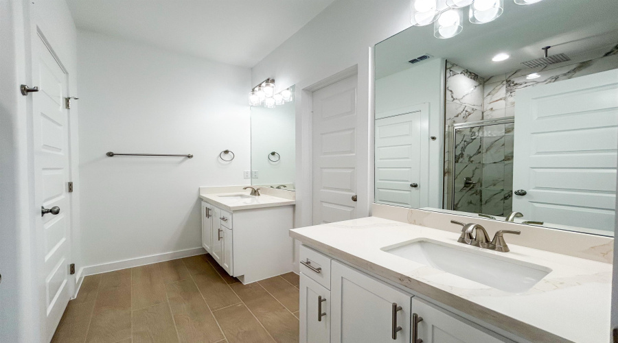 1719 Cordova Dr., Laredo, Texas 78046, 3 Bedrooms Bedrooms, 4 Rooms Rooms,2 BathroomsBathrooms,Residential,For Sale,1719 Cordova Dr.,20254249