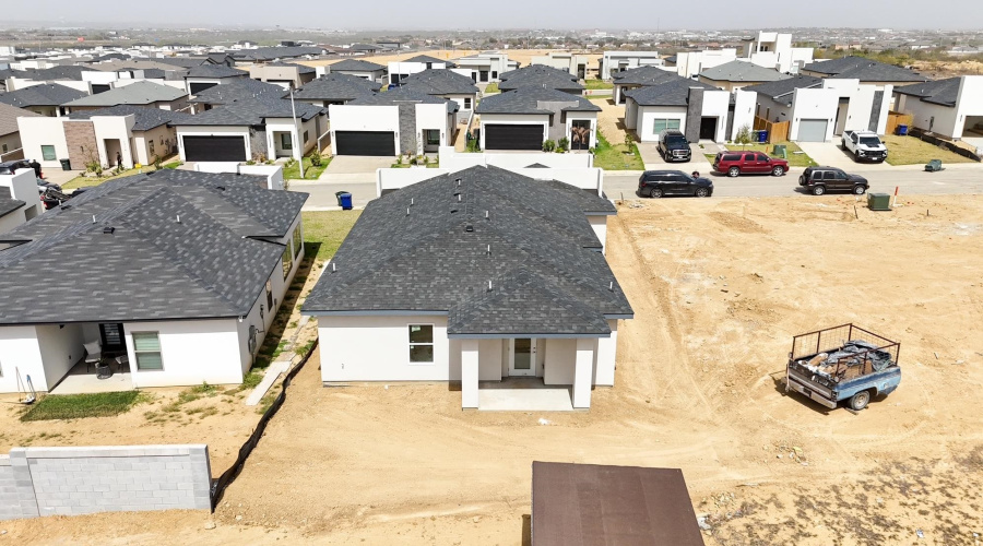 1719 Cordova Dr., Laredo, Texas 78046, 3 Bedrooms Bedrooms, 4 Rooms Rooms,2 BathroomsBathrooms,Residential,For Sale,1719 Cordova Dr.,20254249