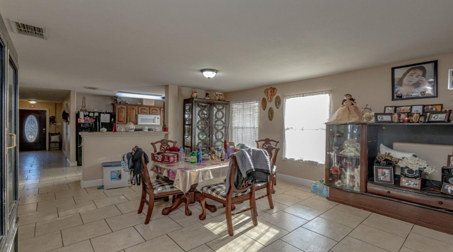 5202 Aneto Dr, Laredo, Texas 78043, 4 Bedrooms Bedrooms, 6 Rooms Rooms,2 BathroomsBathrooms,Residential,For Sale,5202 Aneto Dr,20254257