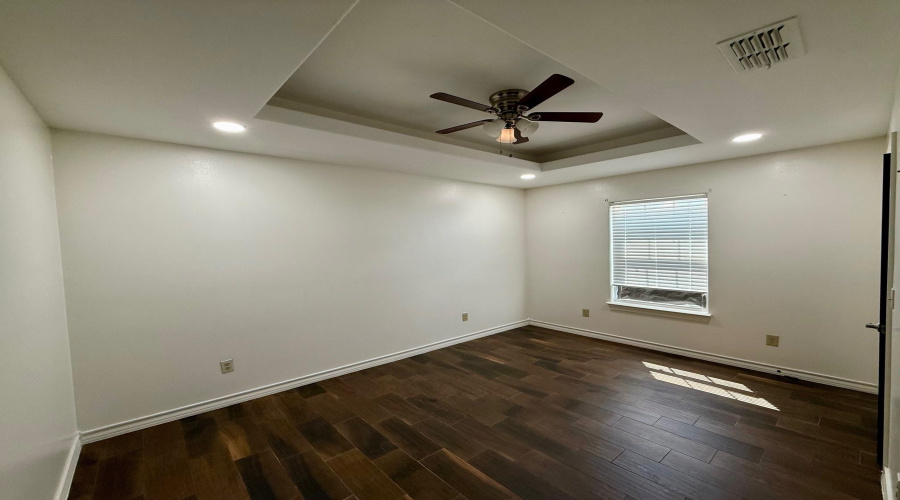 4514 Fall Dr, Laredo, Texas 78046, 4 Bedrooms Bedrooms, 6 Rooms Rooms,2 BathroomsBathrooms,Residential,For Sale,4514 Fall Dr,20254262