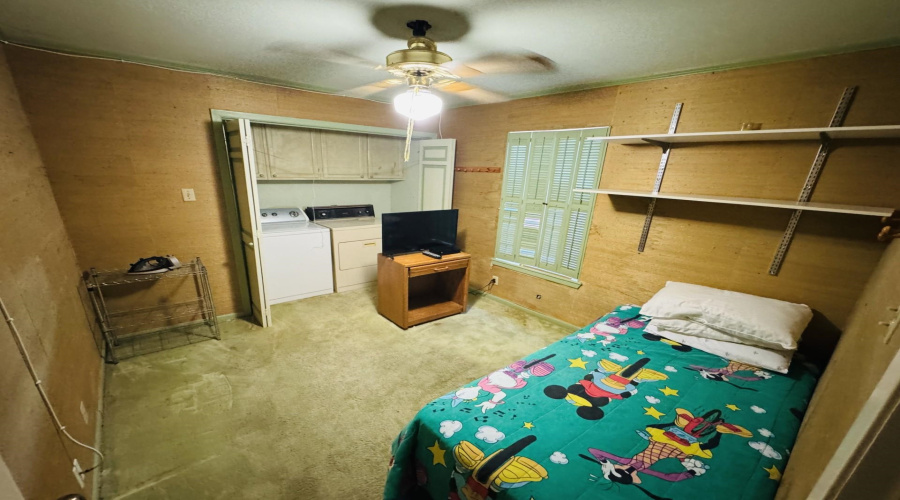 1005 E Del Mar Blvd, Laredo, Texas 78041, 3 Bedrooms Bedrooms, 8 Rooms Rooms,3 BathroomsBathrooms,Residential,For Sale,1005 E Del Mar Blvd,20254264