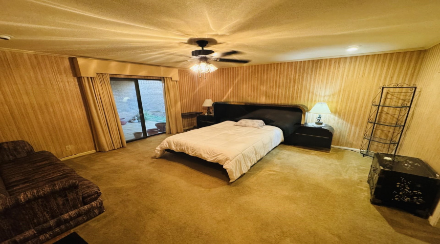1005 E Del Mar Blvd, Laredo, Texas 78041, 3 Bedrooms Bedrooms, 8 Rooms Rooms,3 BathroomsBathrooms,Residential,For Sale,1005 E Del Mar Blvd,20254264