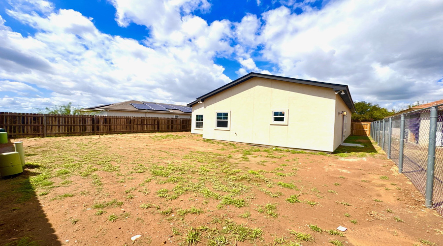 1405 Wilfrano Dr, LAREDO, Texas 78045, 3 Bedrooms Bedrooms, 6 Rooms Rooms,2 BathroomsBathrooms,Residential,For Sale,1405 Wilfrano Dr,20254268