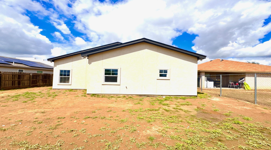 1405 Wilfrano Dr, LAREDO, Texas 78045, 3 Bedrooms Bedrooms, 6 Rooms Rooms,2 BathroomsBathrooms,Residential,For Sale,1405 Wilfrano Dr,20254268