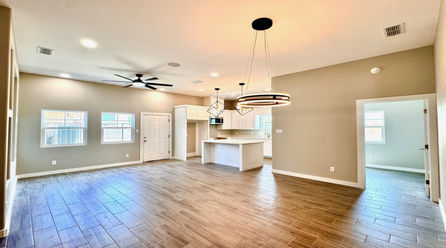 1405 Wilfrano Dr, LAREDO, Texas 78045, 3 Bedrooms Bedrooms, 6 Rooms Rooms,2 BathroomsBathrooms,Residential,For Sale,1405 Wilfrano Dr,20254268