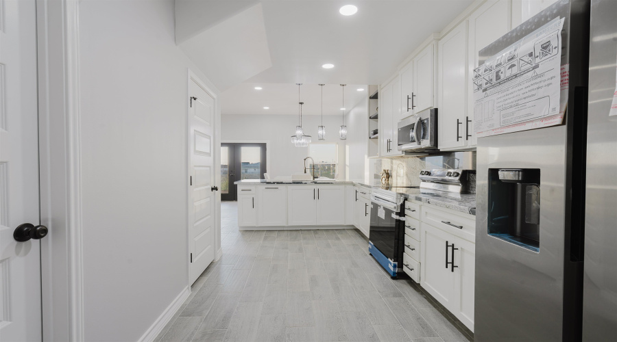 5005 Servando Dr, Laredo, Texas 78043-0000, 3 Bedrooms Bedrooms, 6 Rooms Rooms,2 BathroomsBathrooms,Residential,For Sale,5005 Servando Dr,20254271