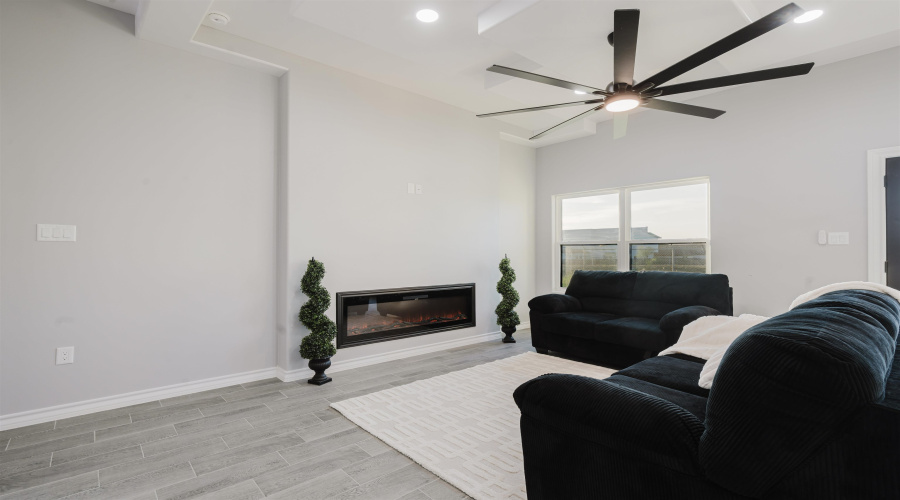 5005 Servando Dr, Laredo, Texas 78043-0000, 3 Bedrooms Bedrooms, 6 Rooms Rooms,2 BathroomsBathrooms,Residential,For Sale,5005 Servando Dr,20254271