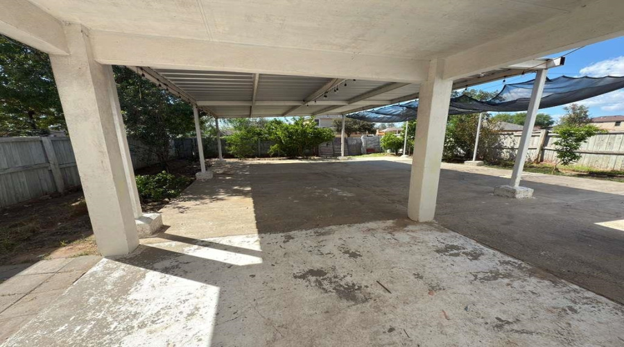 504 Campanario Ln, Laredo, Texas 78046, 4 Bedrooms Bedrooms, 7 Rooms Rooms,2 BathroomsBathrooms,Residential,For Sale,504 Campanario Ln,20254272
