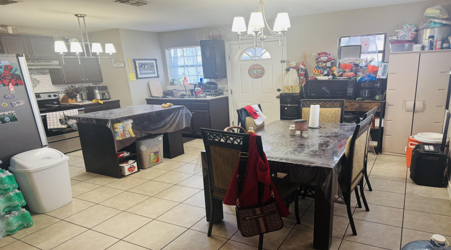 3920 Sand Creek Ct, Laredo, Texas 78043, 3 Bedrooms Bedrooms, 5 Rooms Rooms,2 BathroomsBathrooms,Residential,For Sale,3920 Sand Creek Ct,20254273