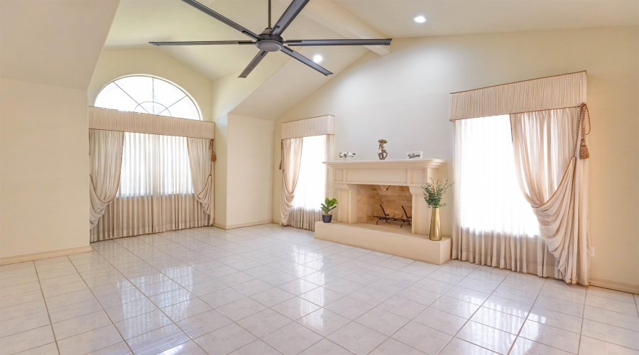 109 Devonshire Ct, Laredo, Texas 78041, 6 Bedrooms Bedrooms, 10 Rooms Rooms,4 BathroomsBathrooms,Residential,For Sale,109 Devonshire Ct,20254274